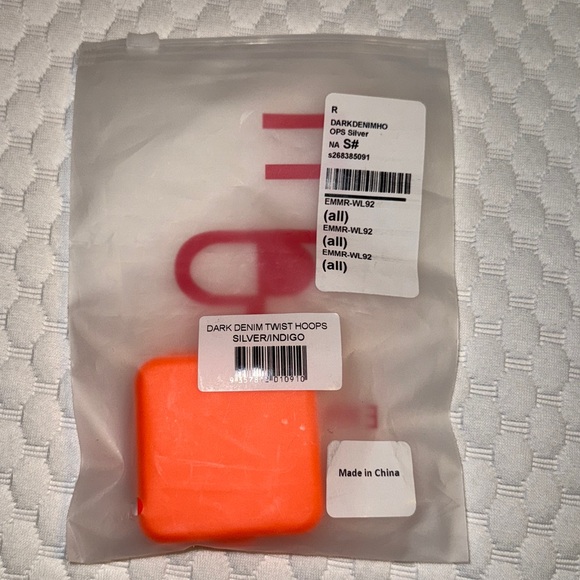 NWT Emma Pills Dark Denim Obsession Twist Hoops Earrings - Picture 7 of 8